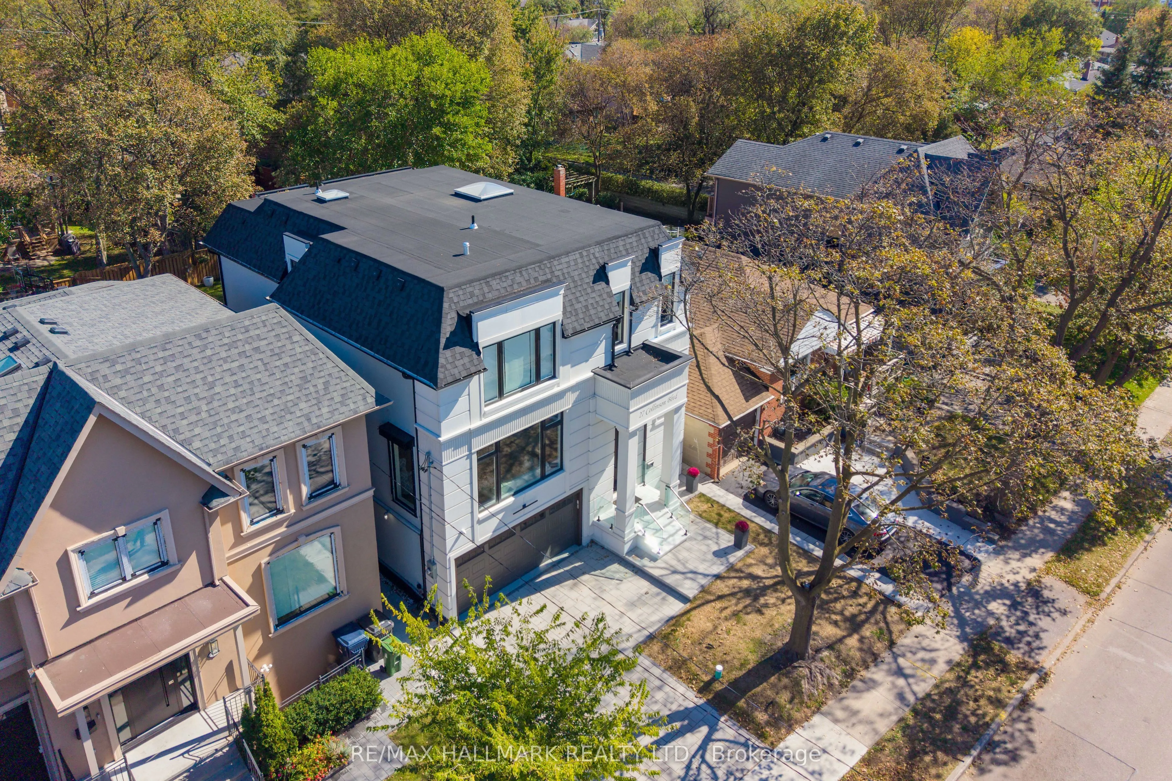 27 Collinson Boulevard
