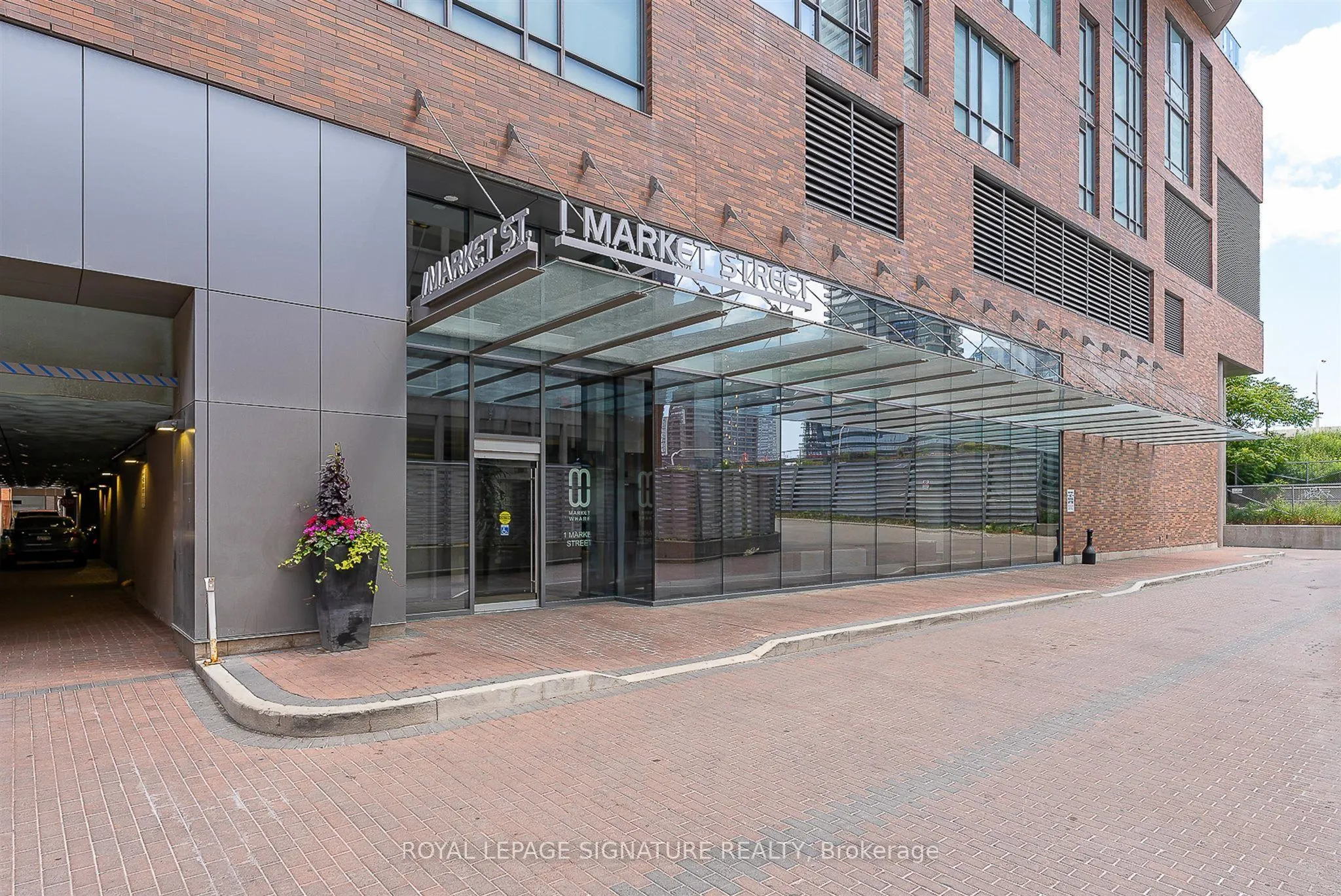 1 Market Street #1611