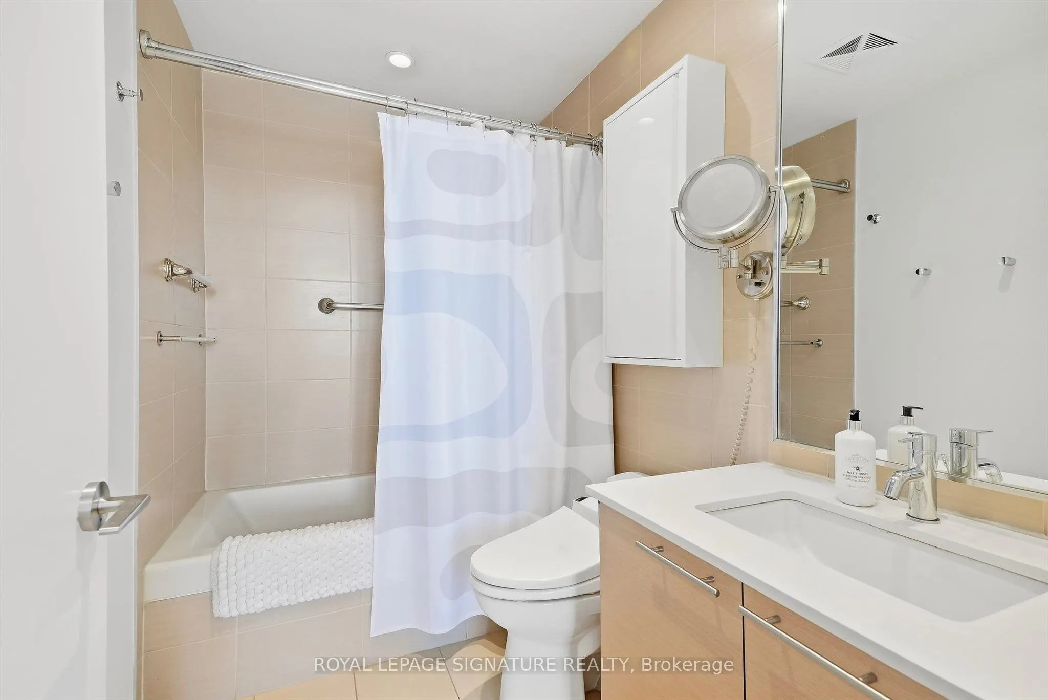 1 Market Street #1611