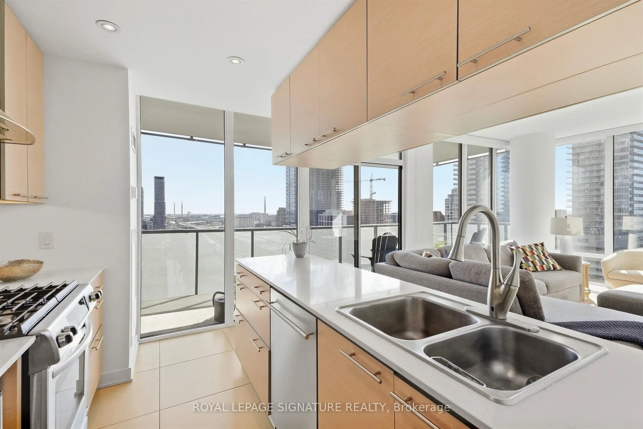 1 Market Street #1611
