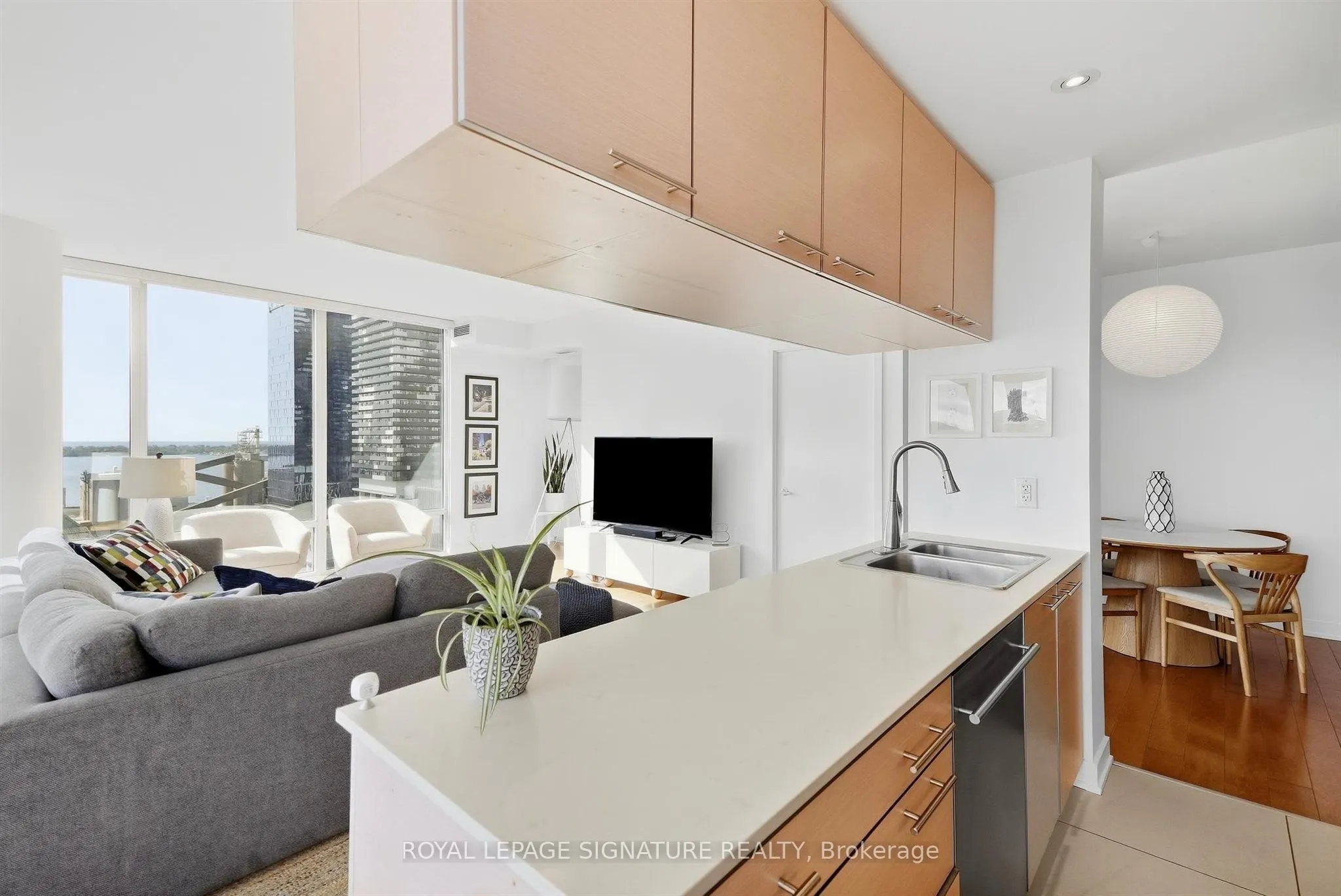 1 Market Street #1611