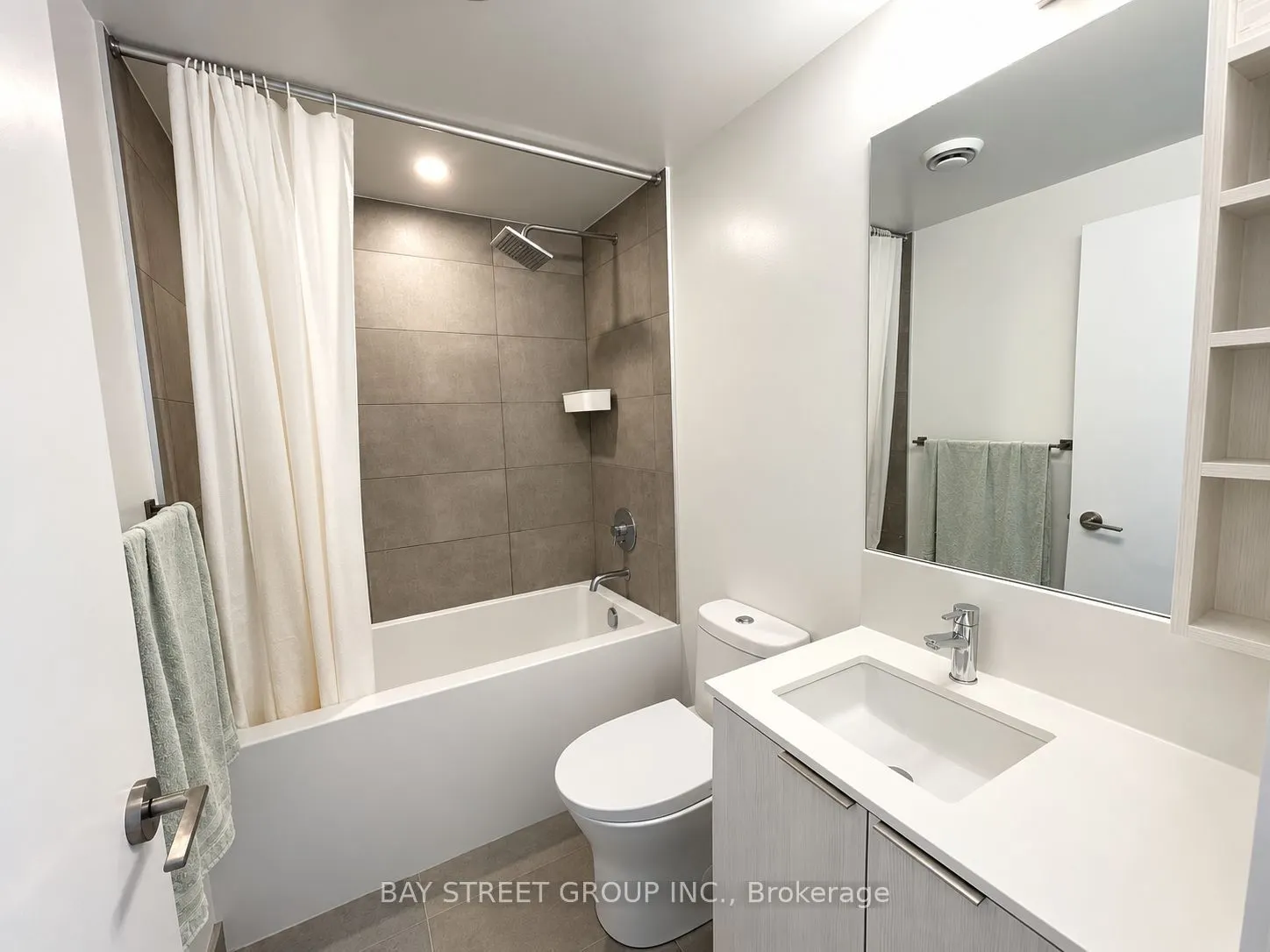 8 Wellesley Street W #4009