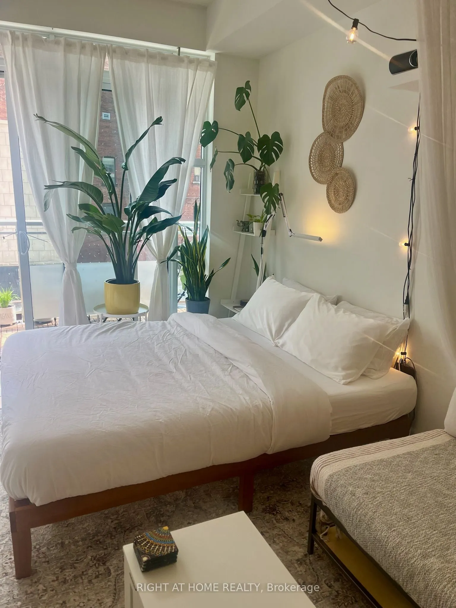 10 Willison Square #205