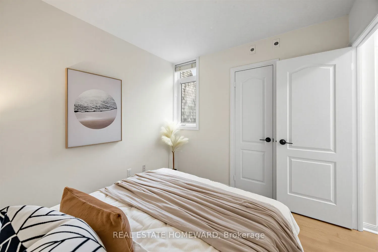 23 Sudbury Street #2306