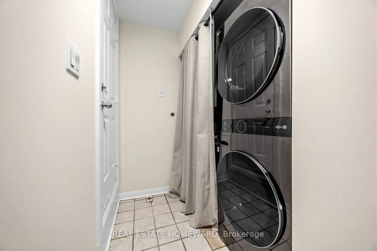 23 Sudbury Street #2306
