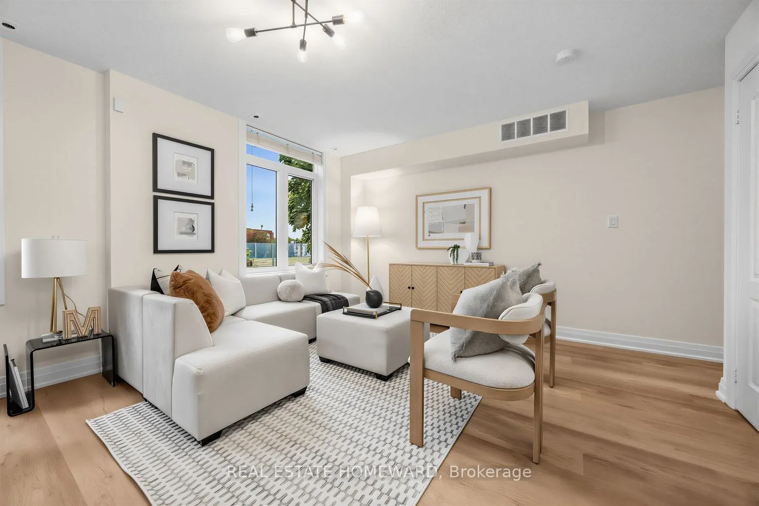 23 Sudbury Street #2306