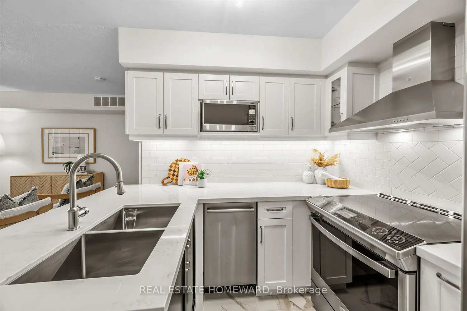 23 Sudbury Street #2306