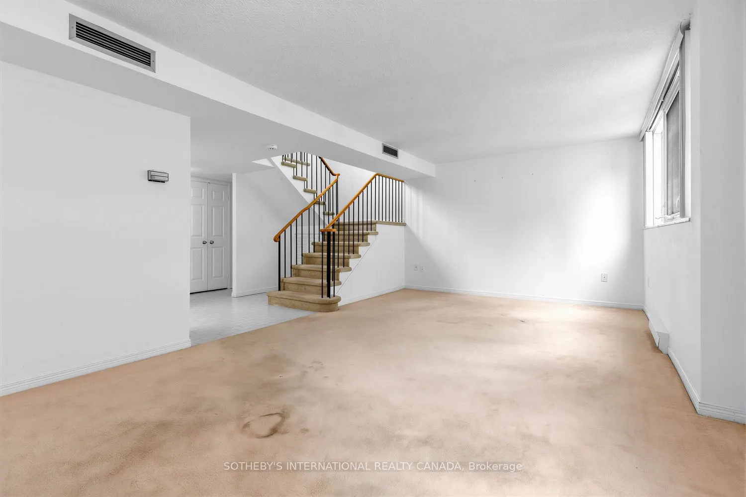360 Bloor Street E #PH6