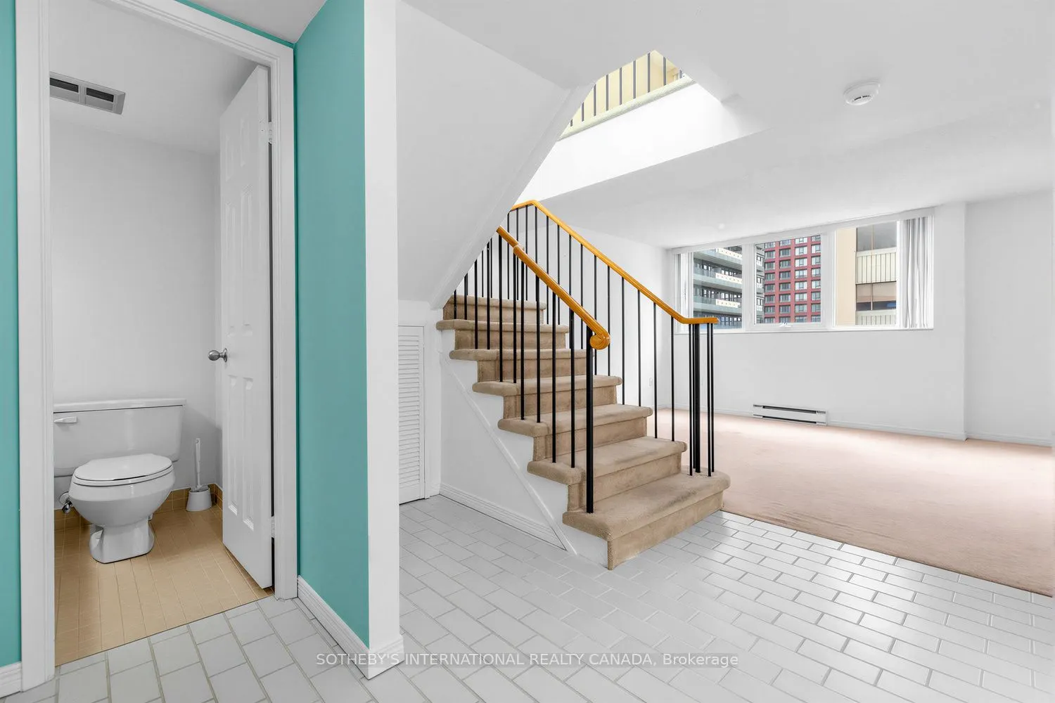 360 Bloor Street E #PH6