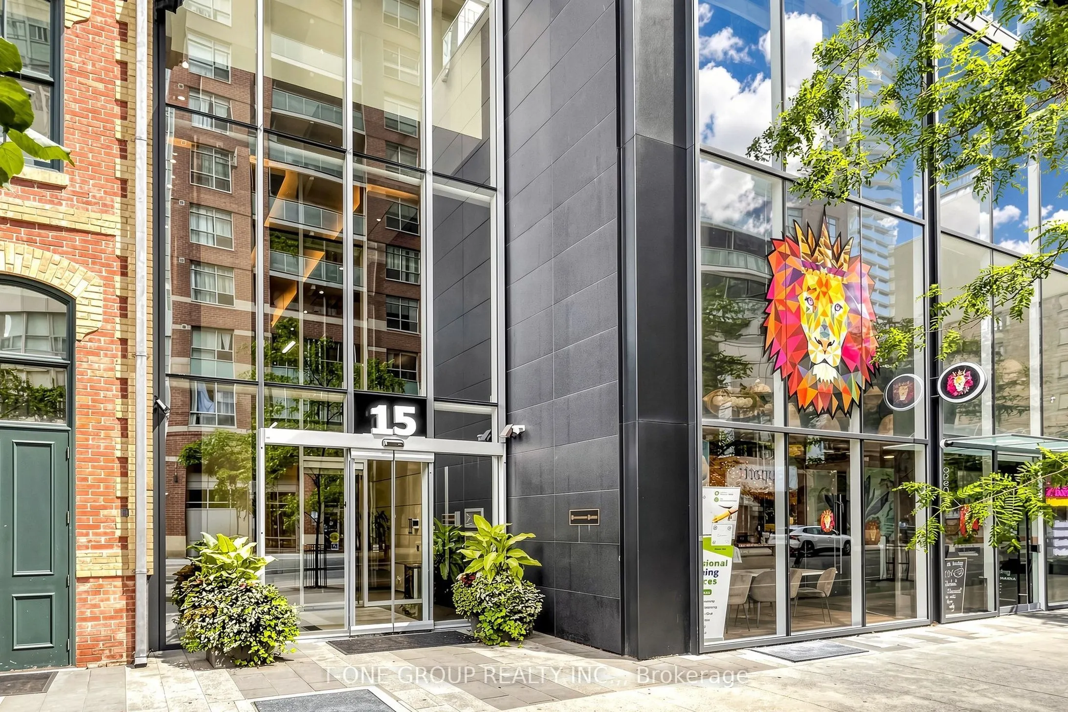 15 Grenville Street #3403