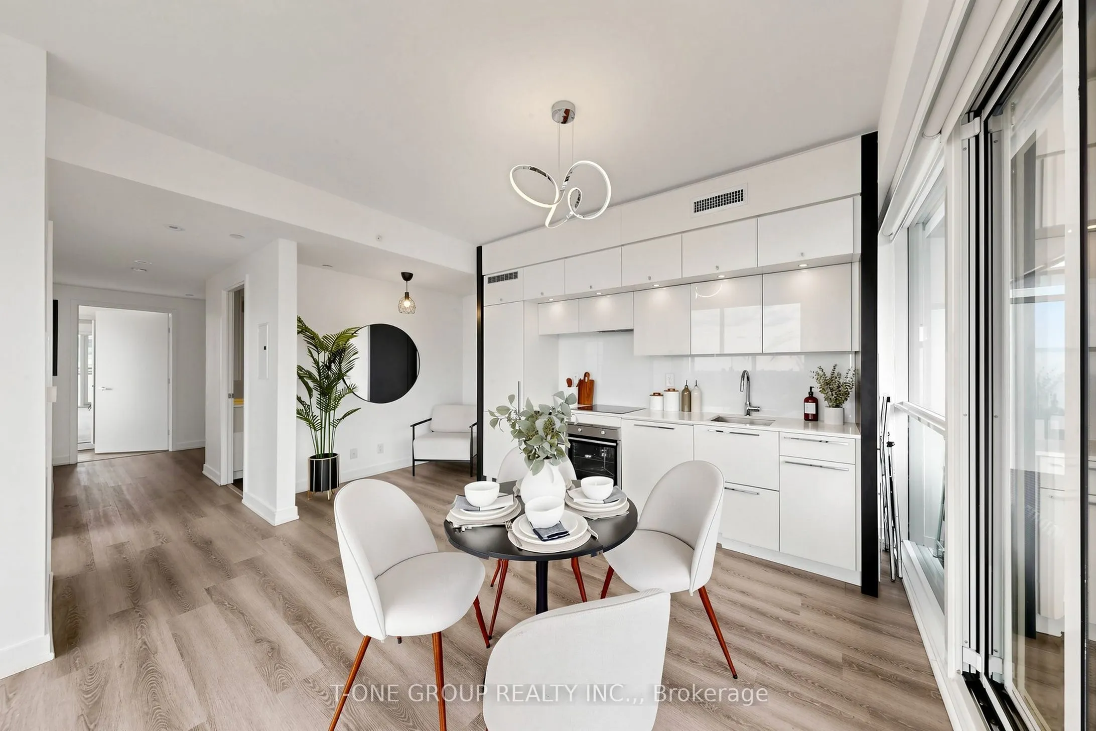 15 Grenville Street #3403