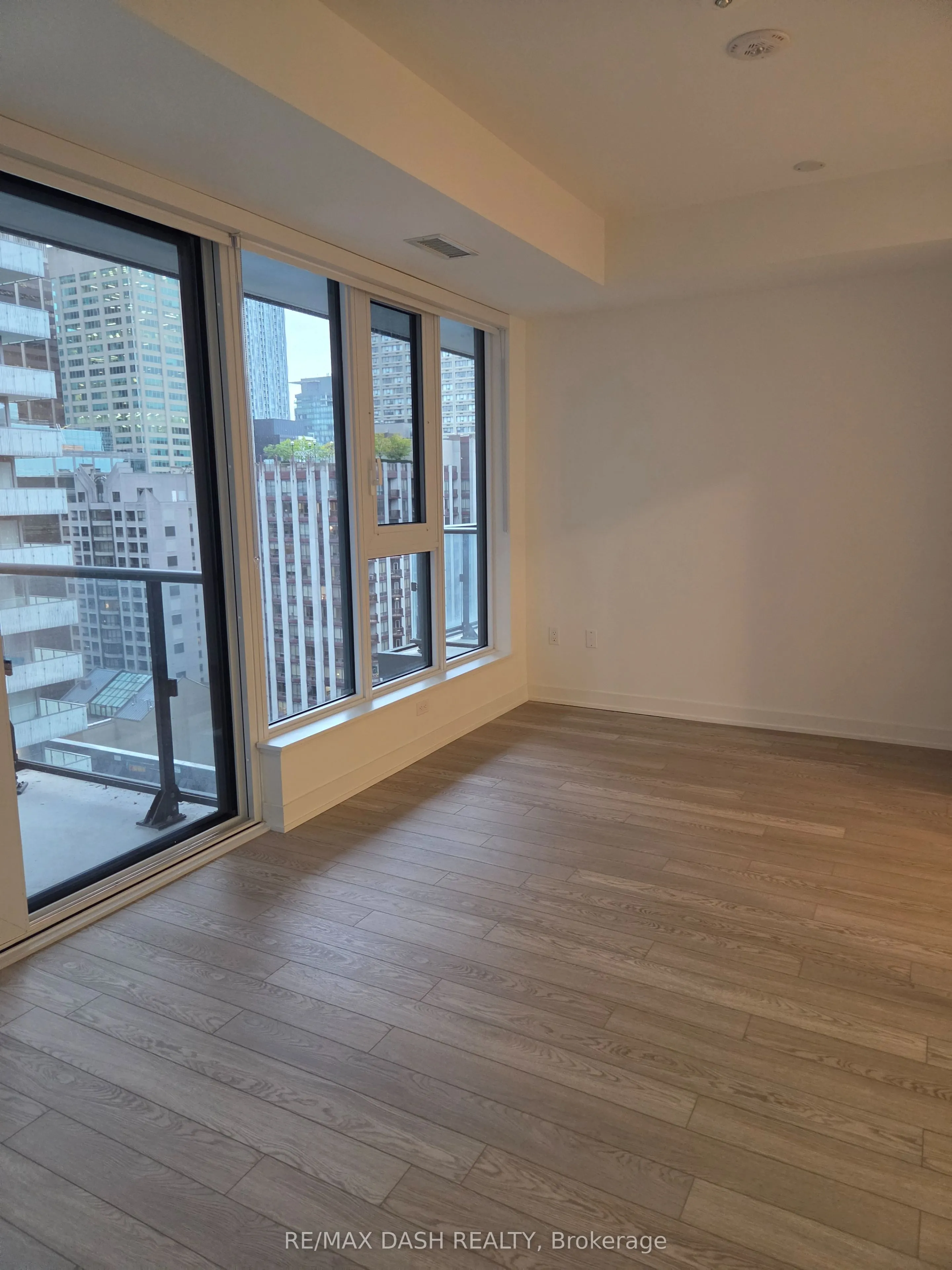 634 Church Street #1911