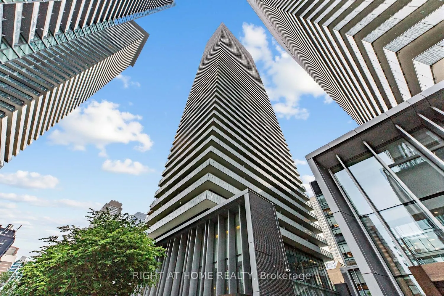 42 Charles Street E #3408