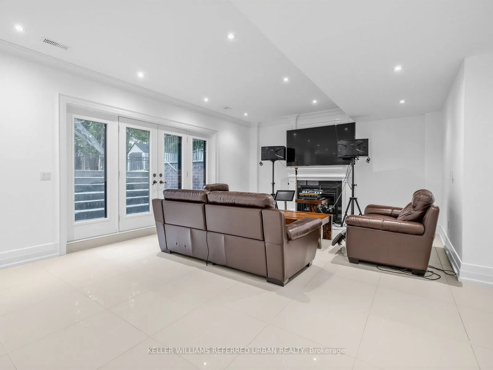 212 Empress Avenue