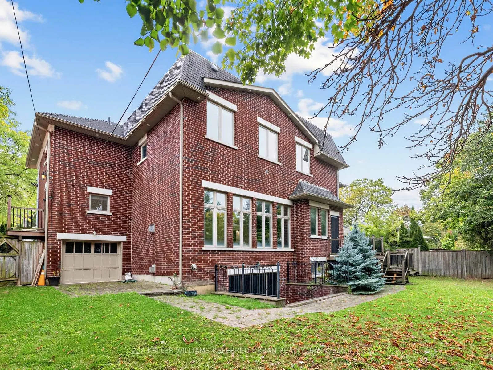 212 Empress Avenue