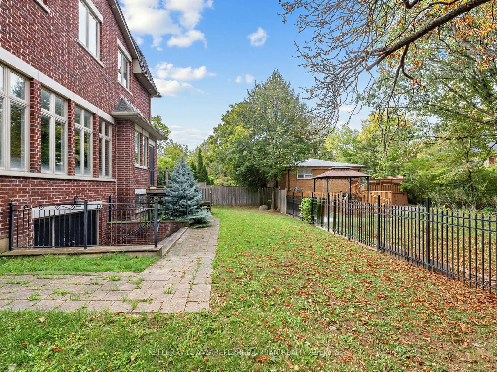 212 Empress Avenue