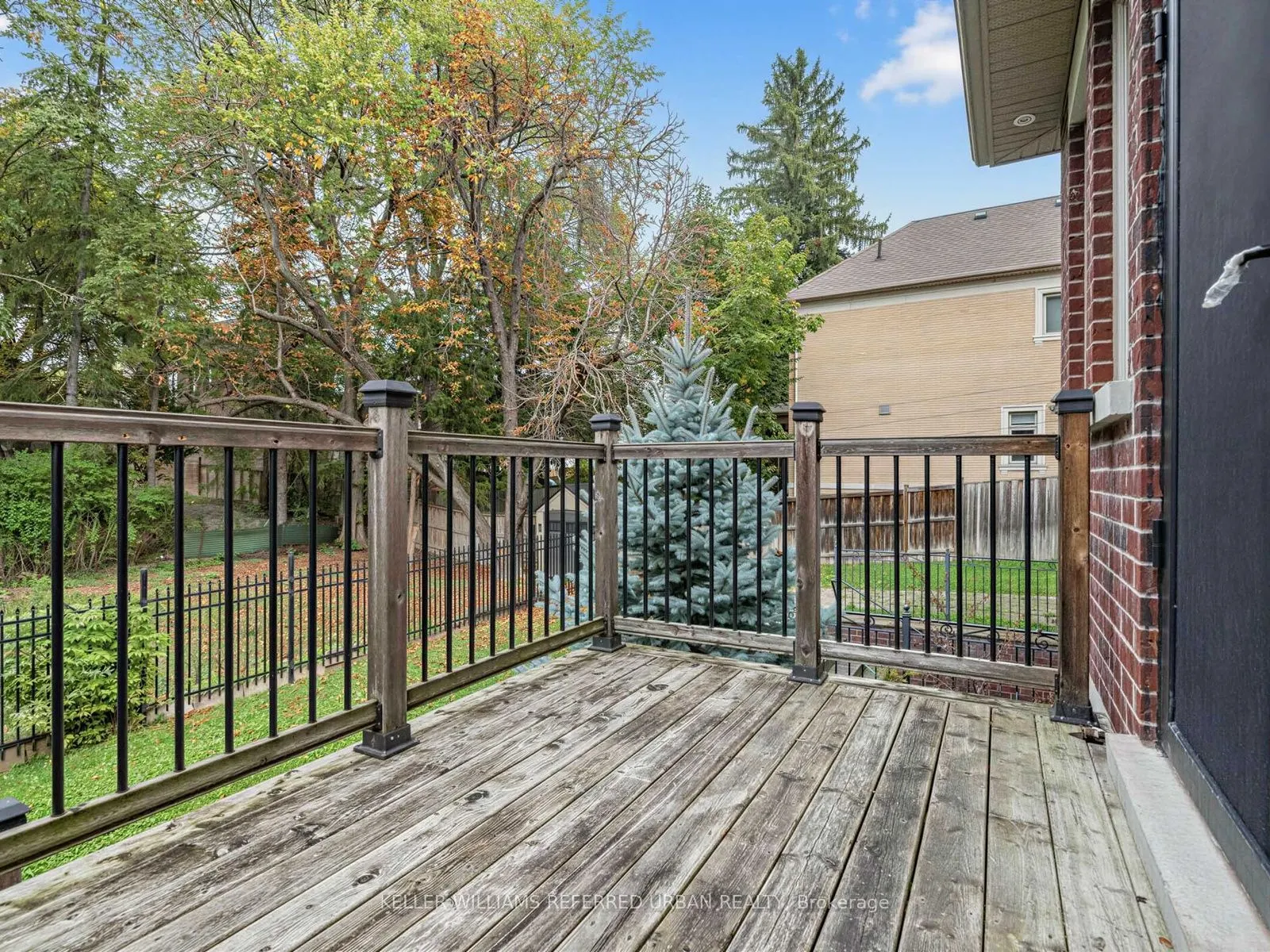 212 Empress Avenue