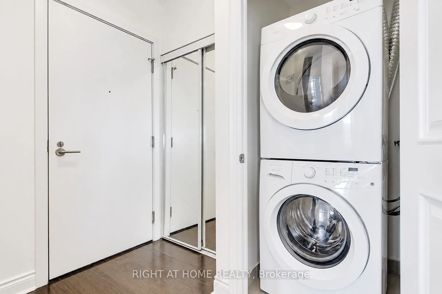 28 Ted Rogers Way #3808