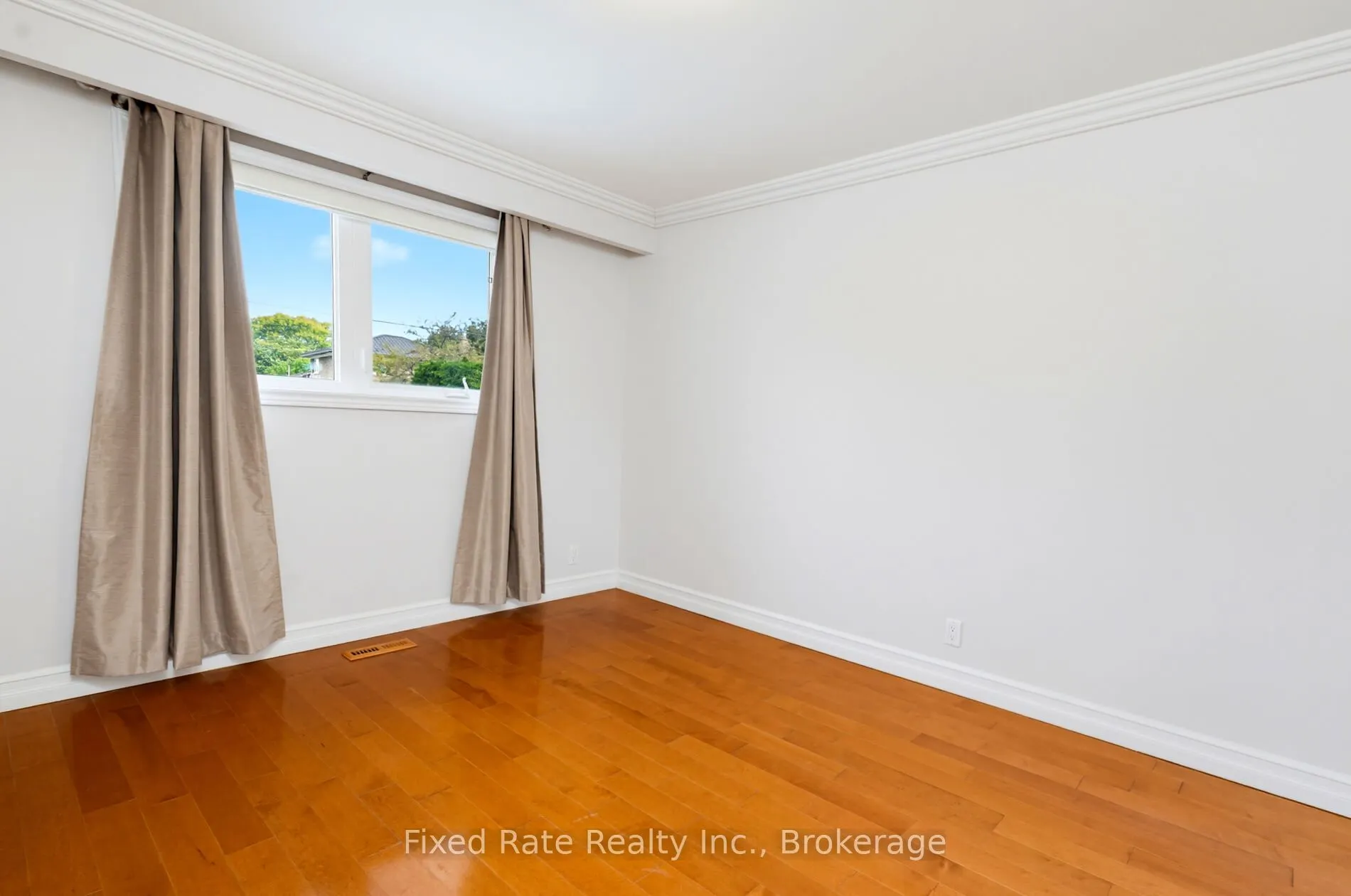 45 Waddington Crescent