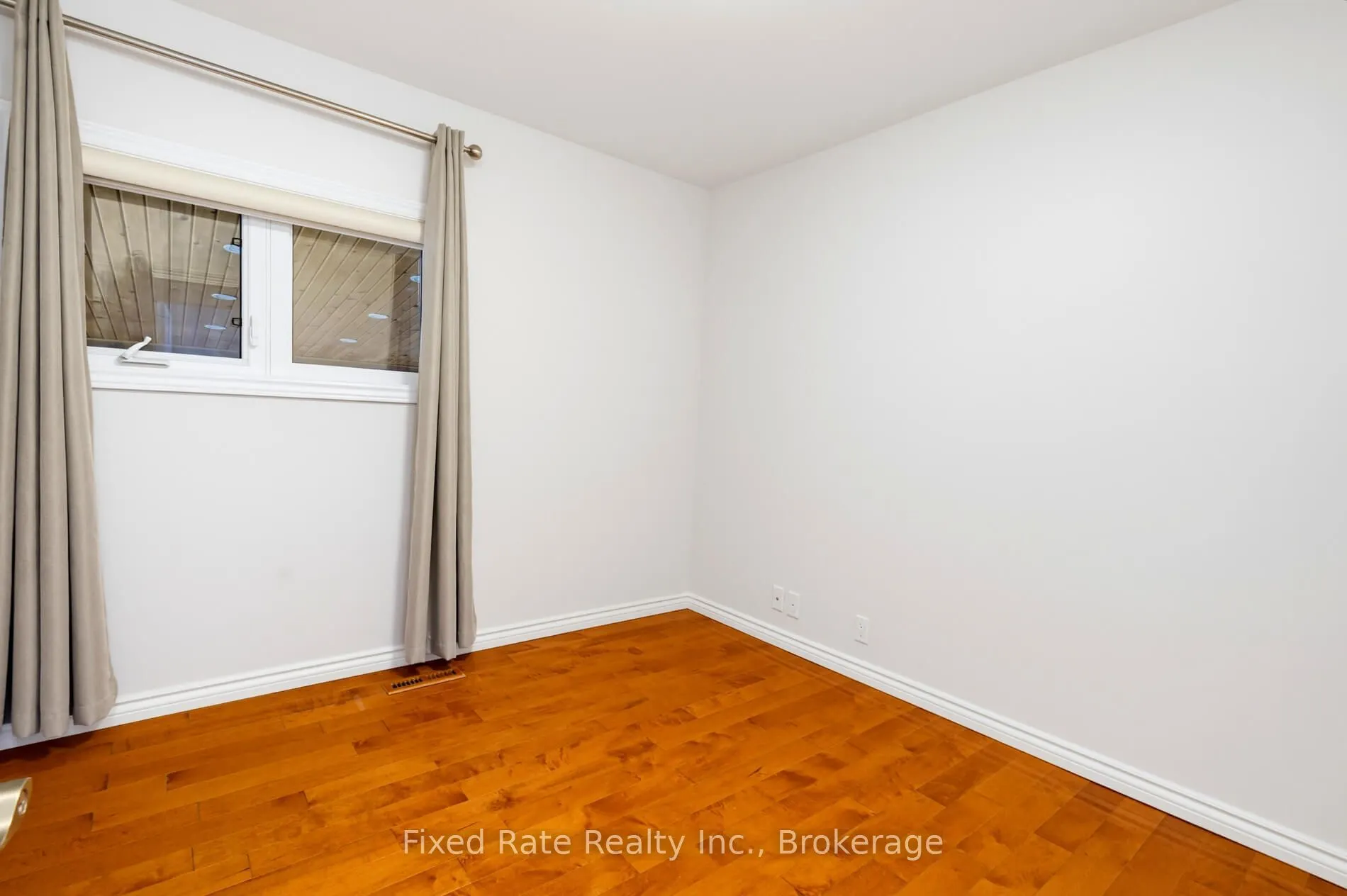 45 Waddington Crescent