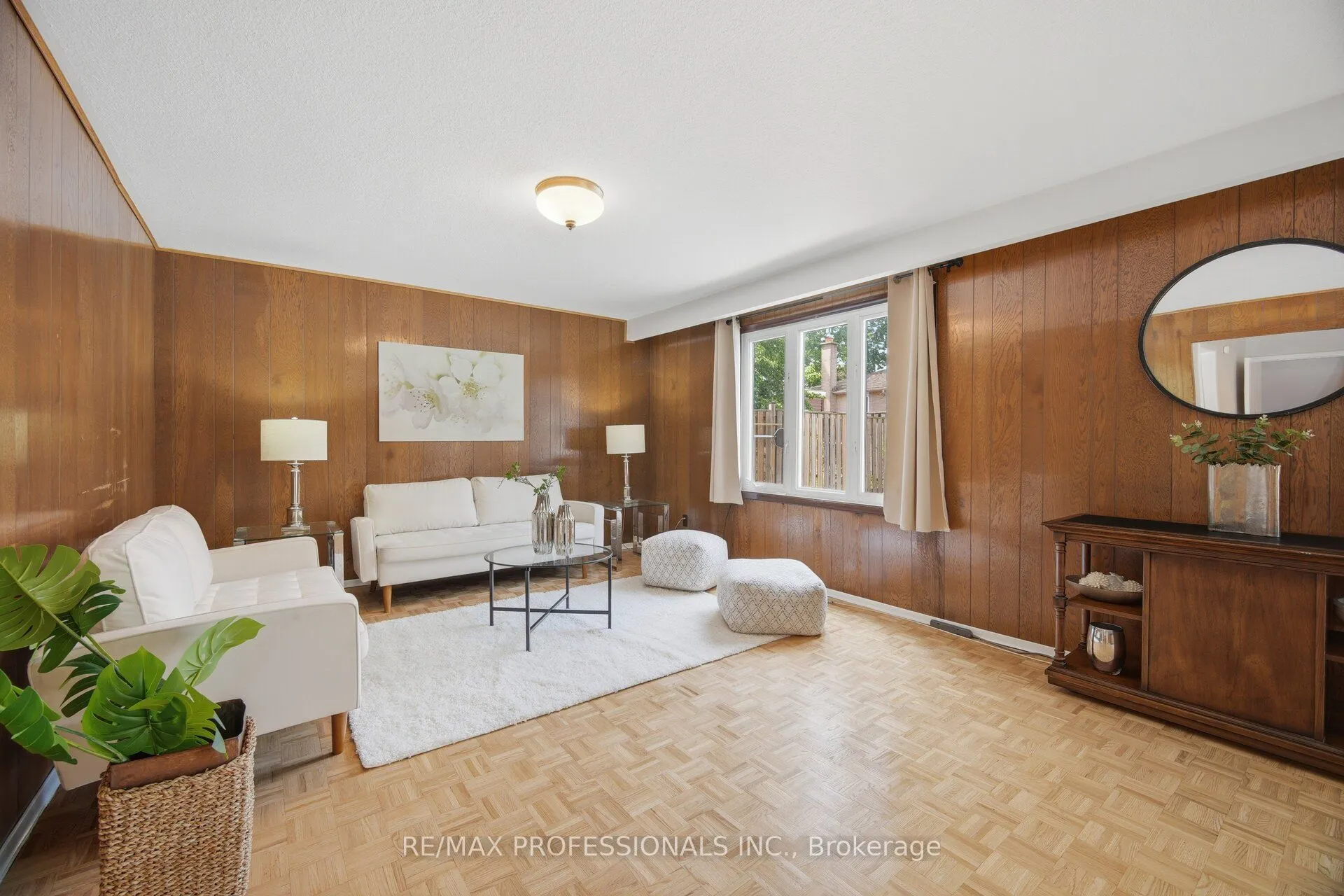 90 Peckham Avenue