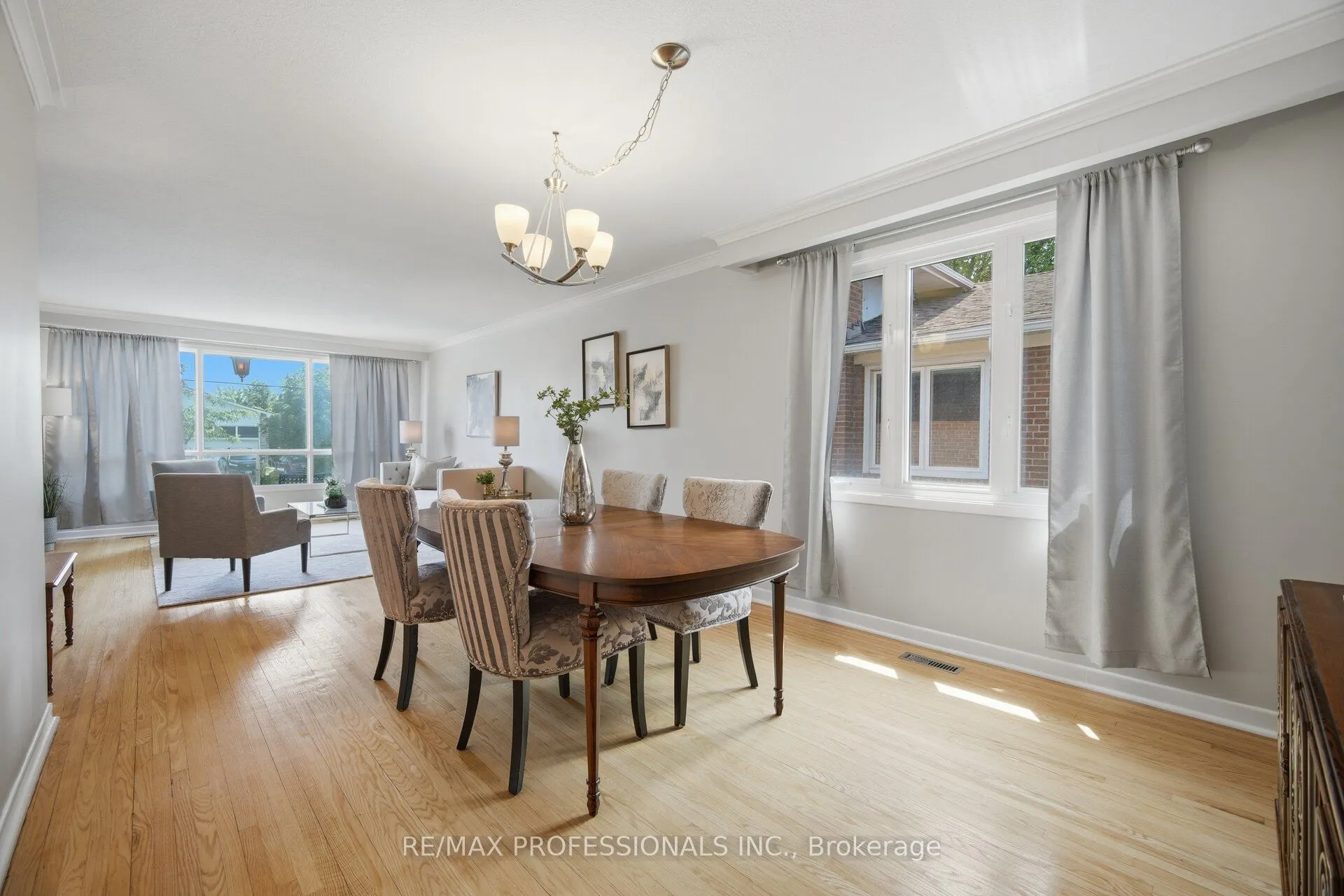 90 Peckham Avenue