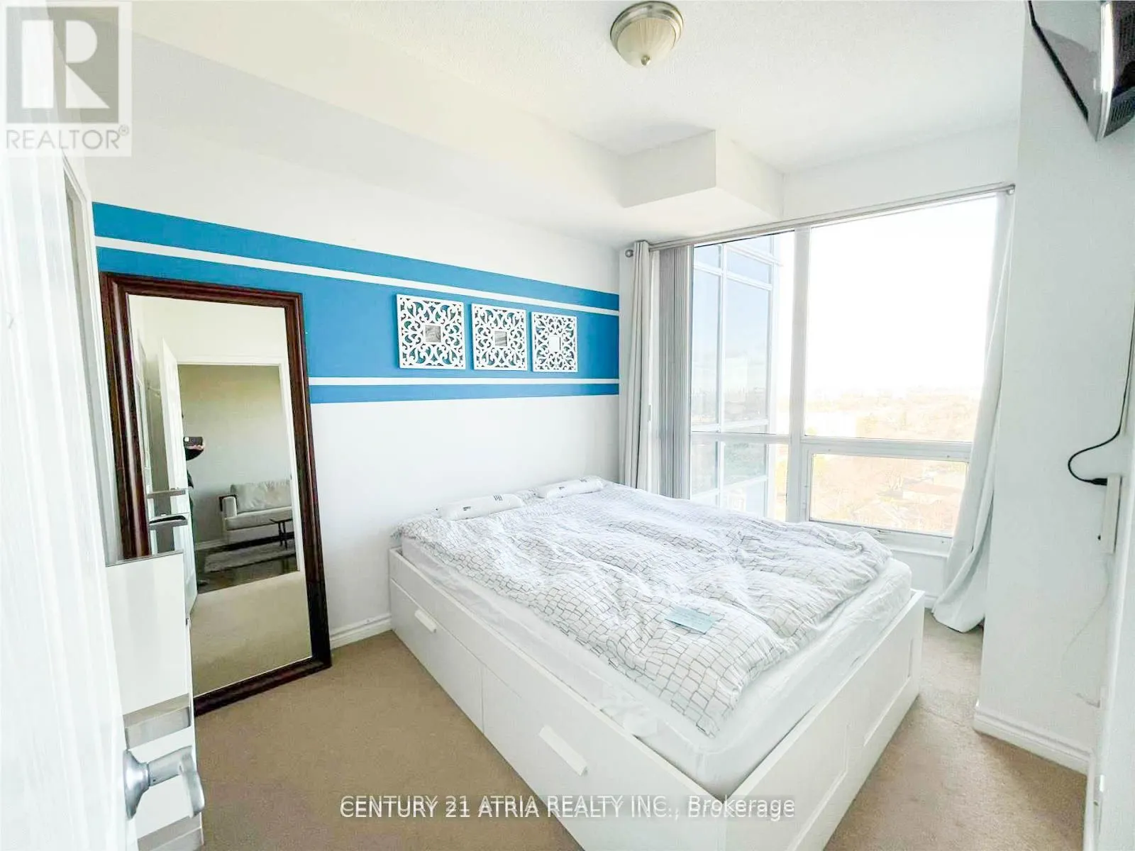 18 Holmes Avenue #1412