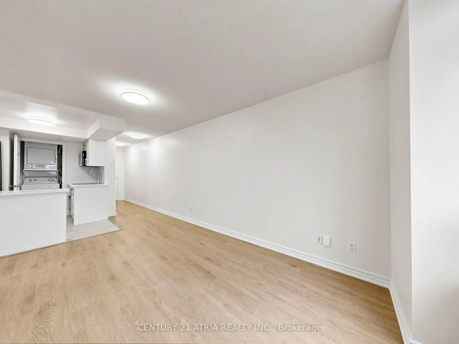 8 Hillcrest Avenue #2703