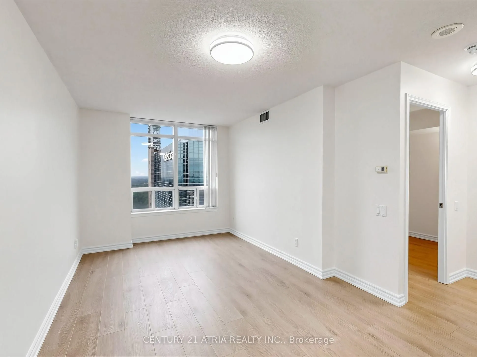 8 Hillcrest Avenue #2703