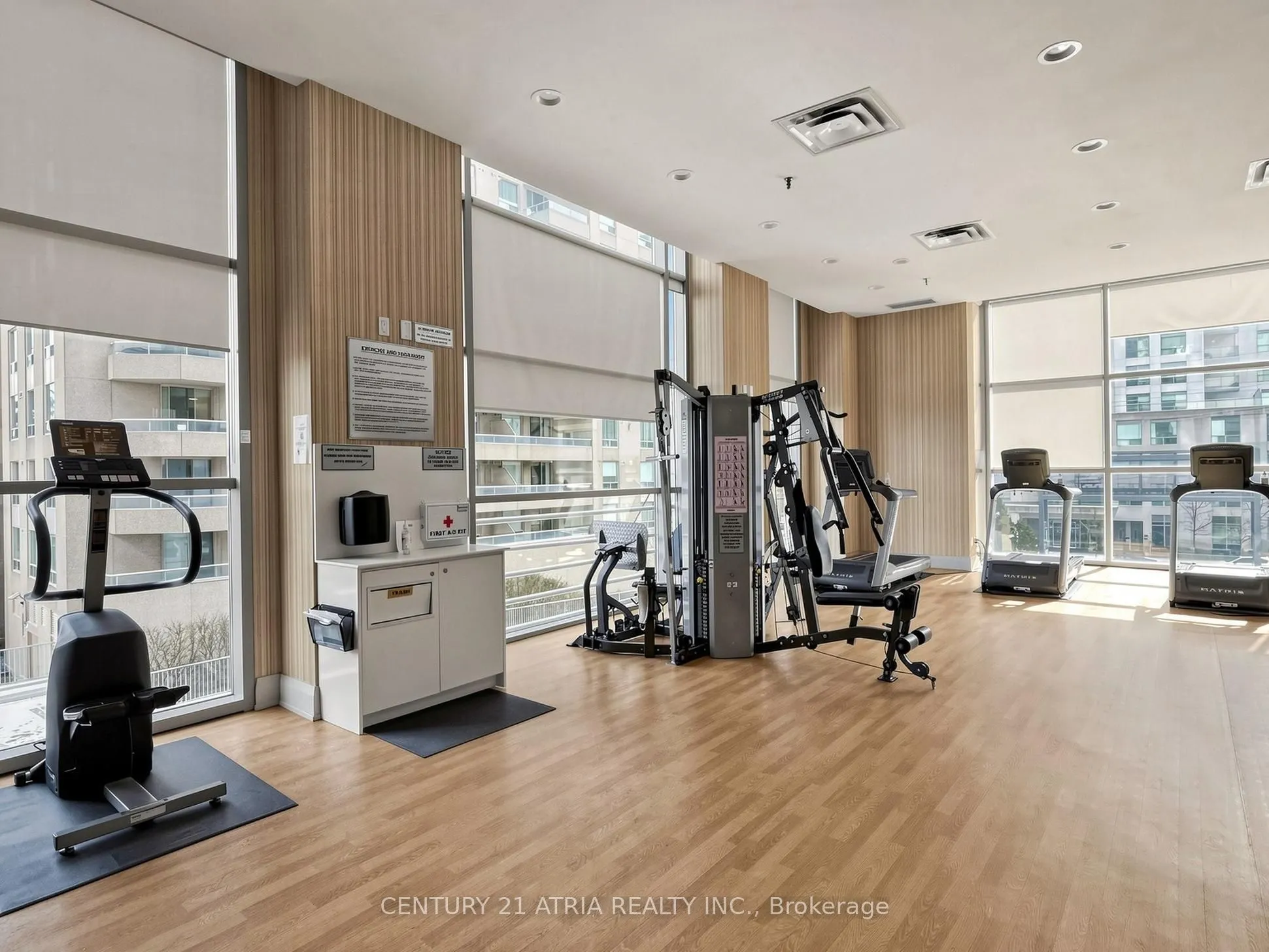 8 Hillcrest Avenue #2703