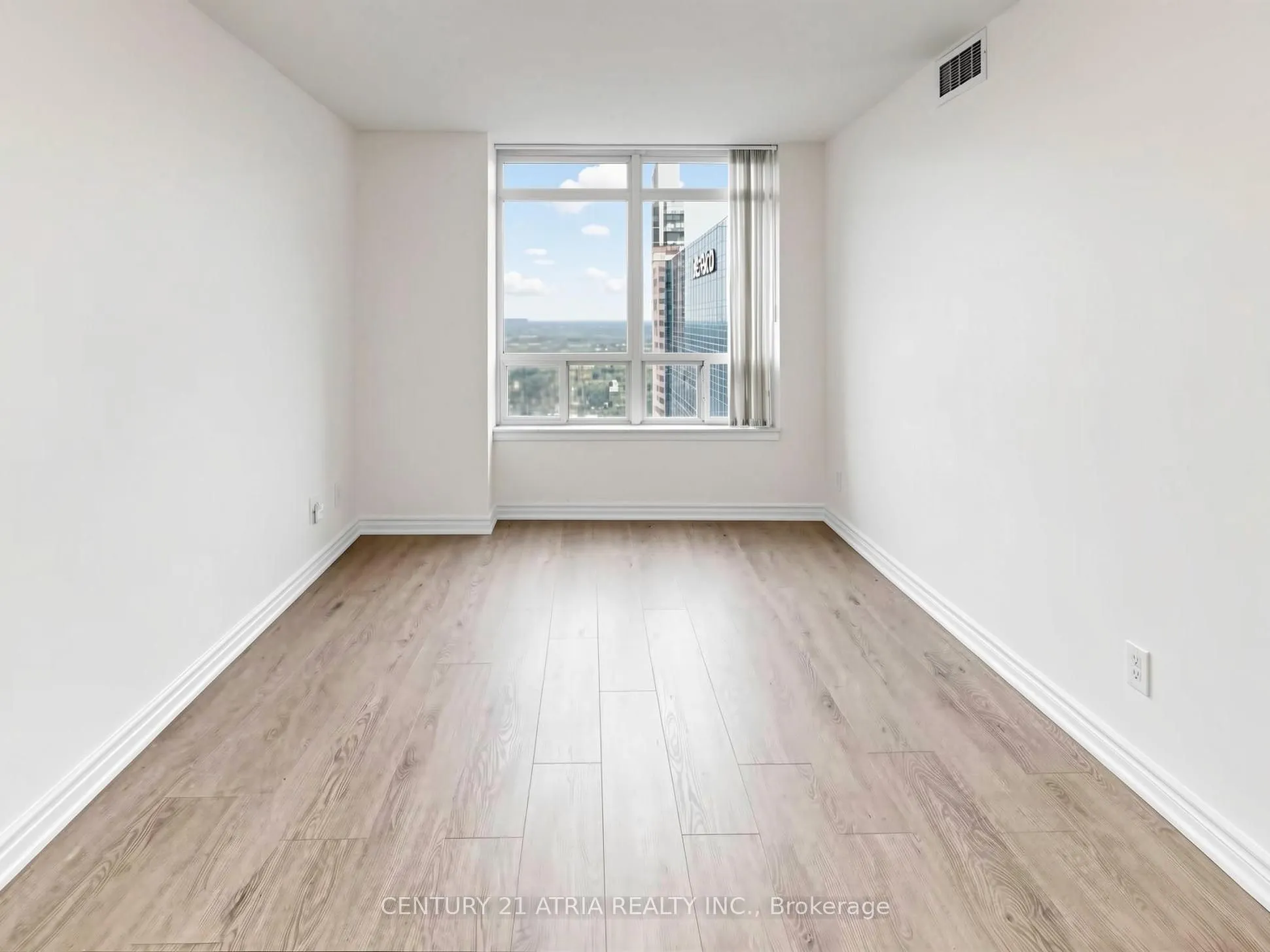8 Hillcrest Avenue #2703