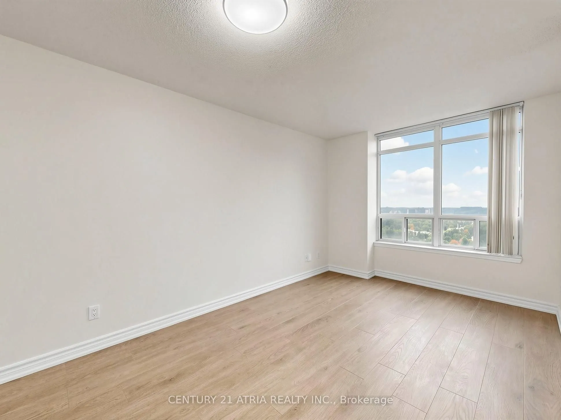 8 Hillcrest Avenue #2703