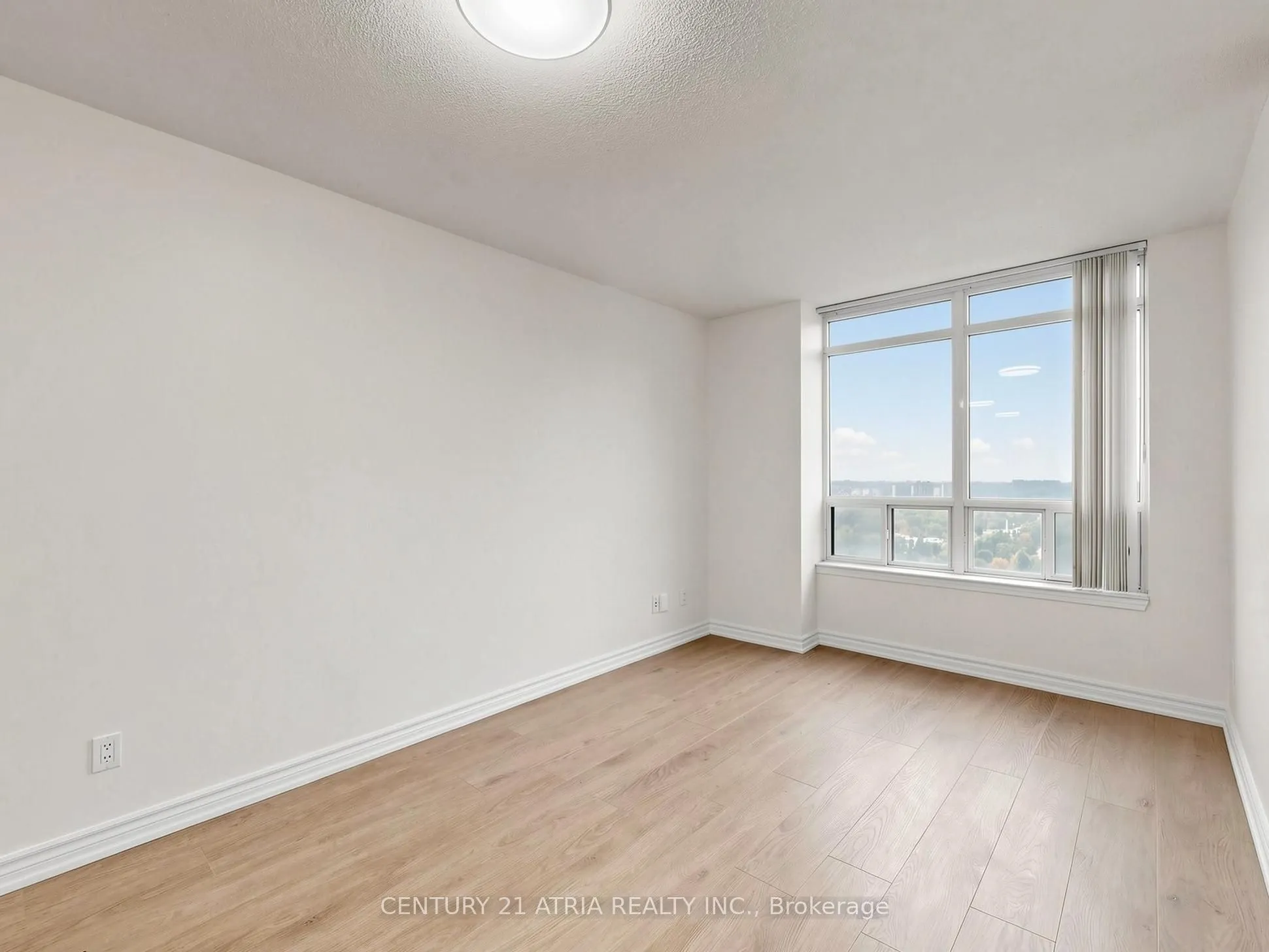 8 Hillcrest Avenue #2703