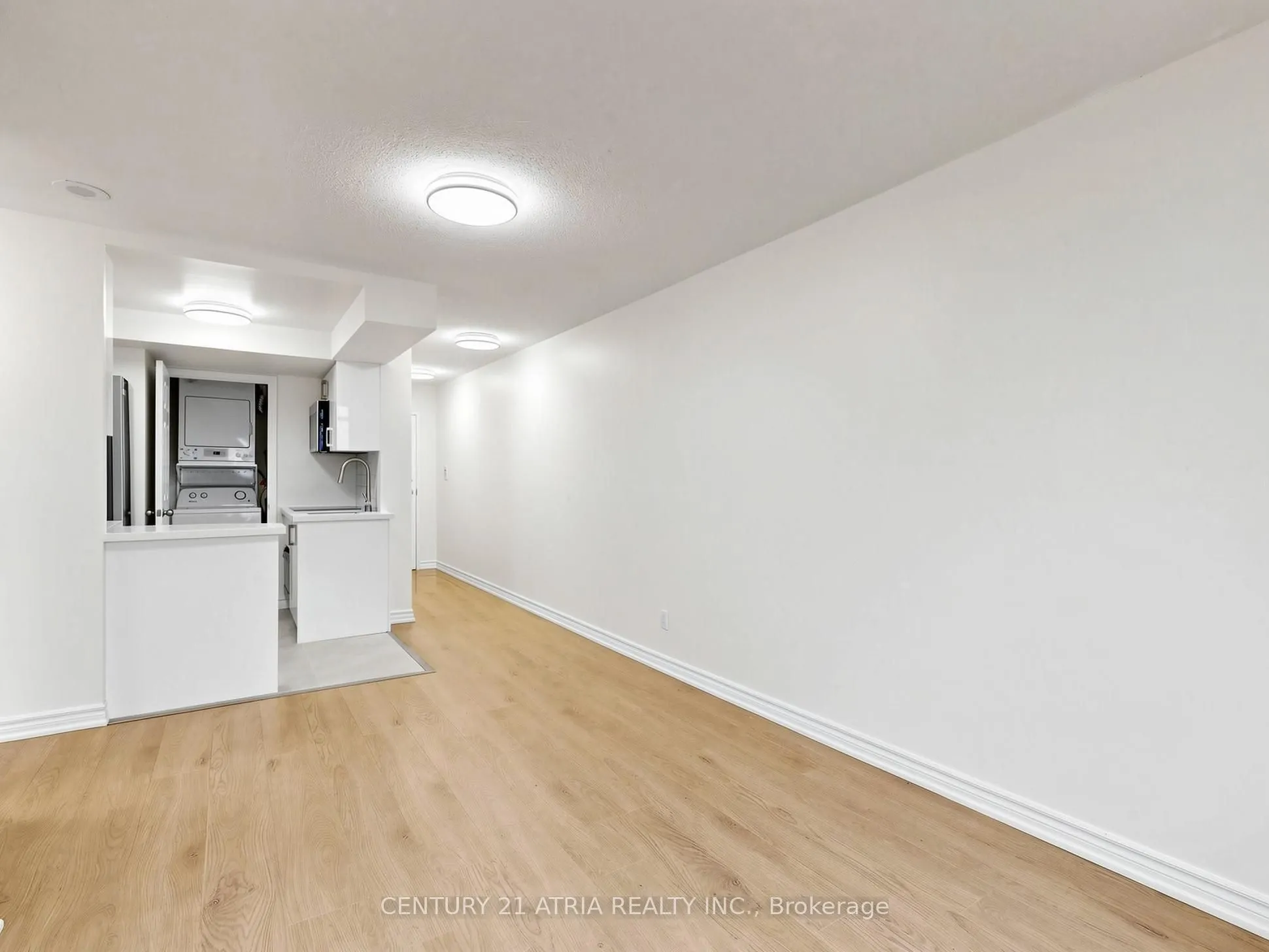 8 Hillcrest Avenue #2703