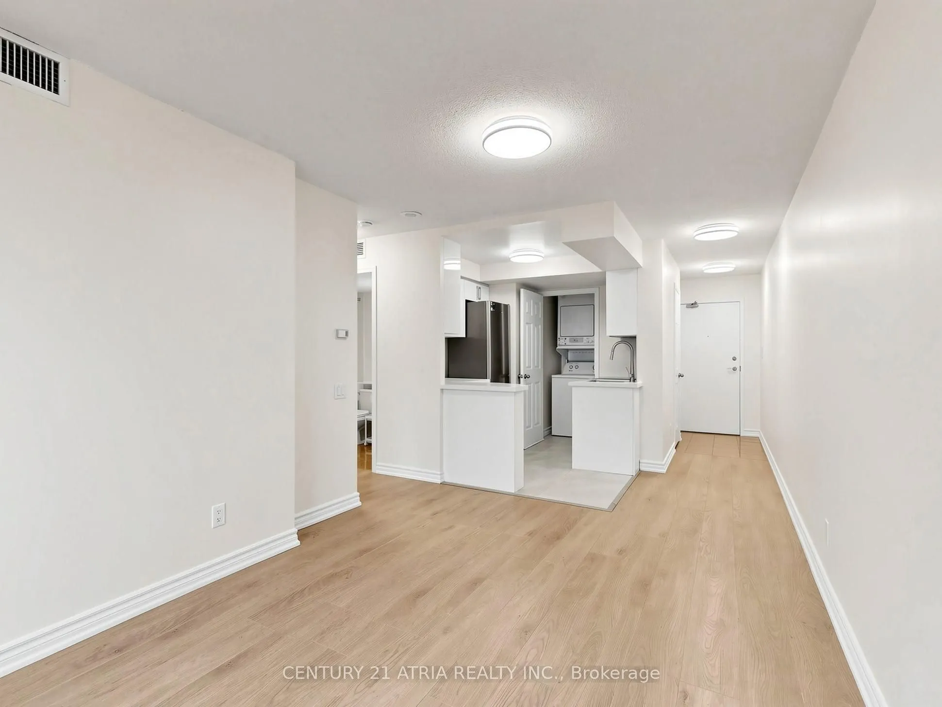 8 Hillcrest Avenue #2703