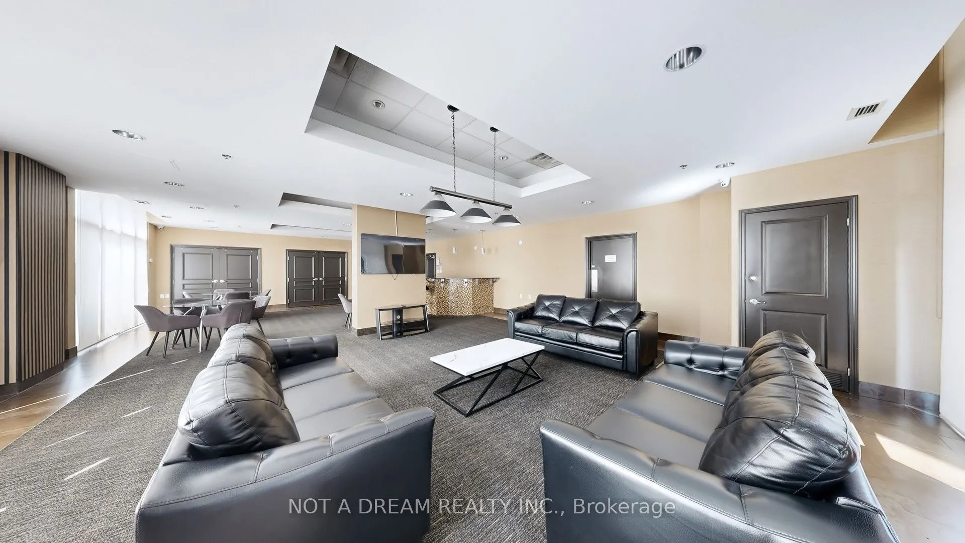 872 Sheppard Avenue W #416