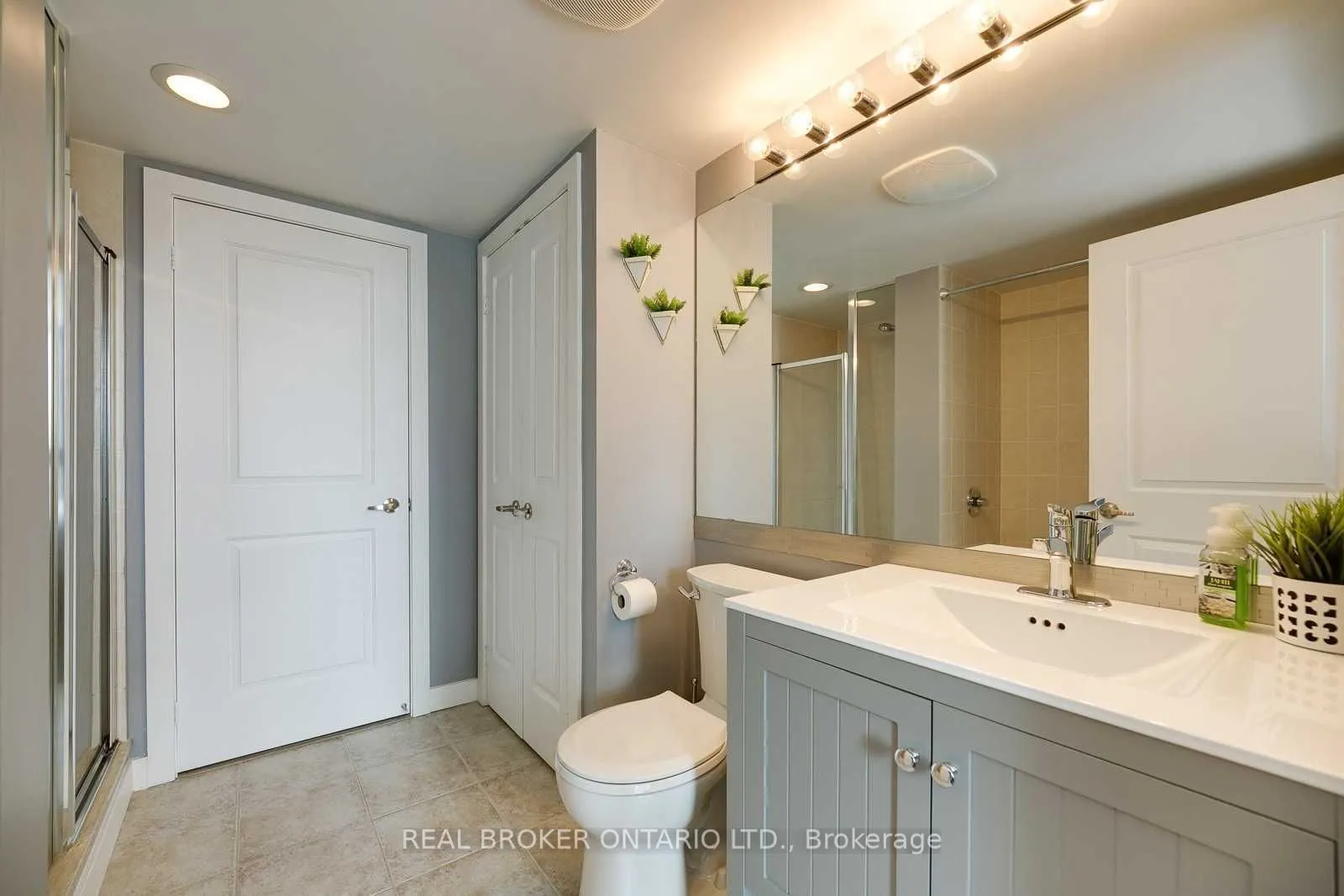 50 Lynn Williams Street #407