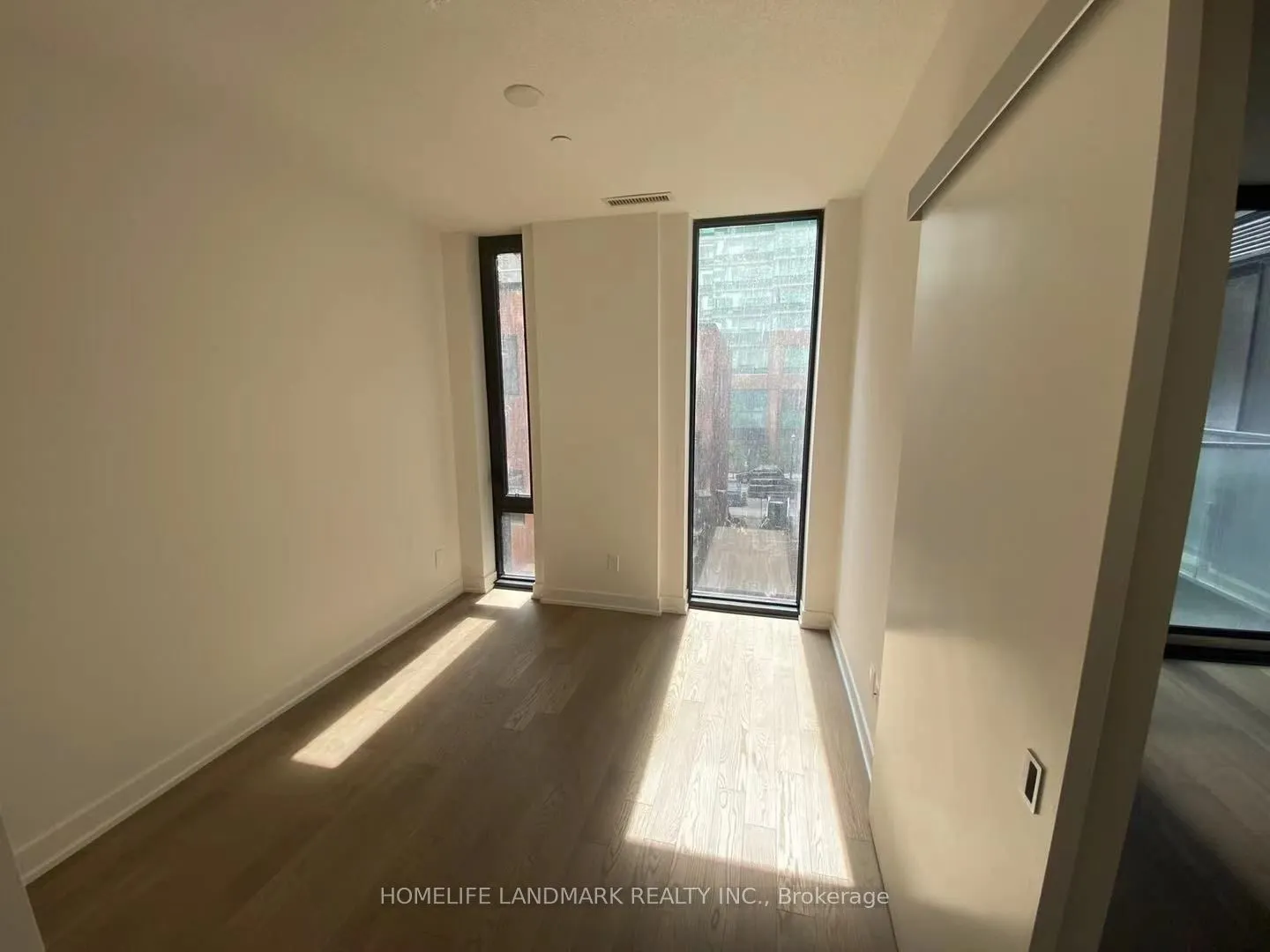 25 Richmond Street E #209