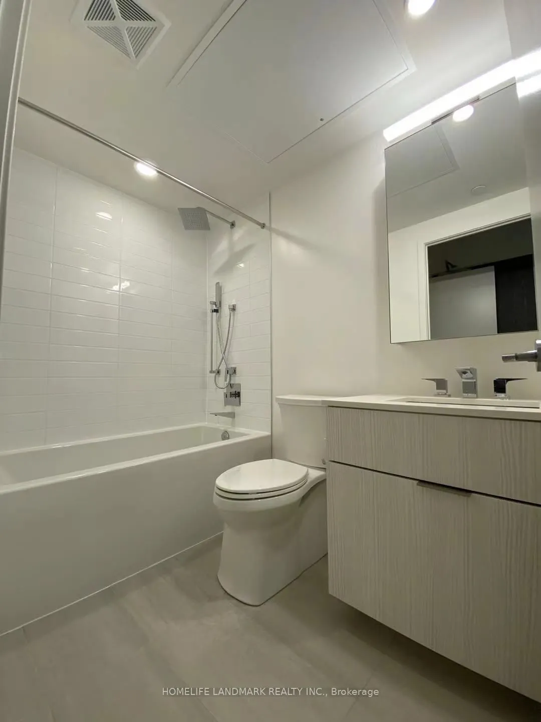 25 Richmond Street E #209
