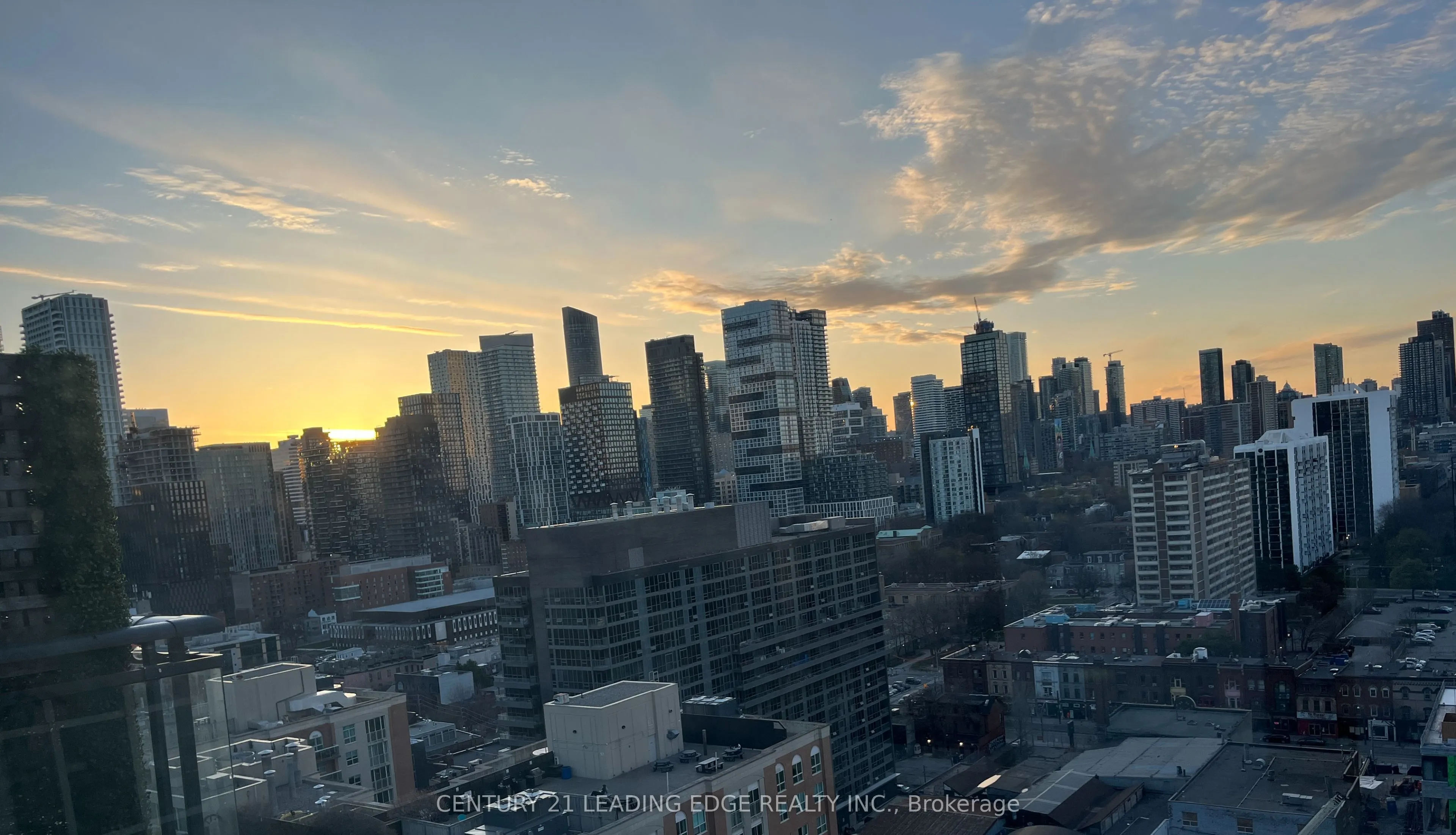 460 Adelaide Street E #Ph203