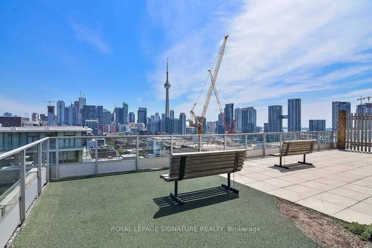 700 King Street W #1005