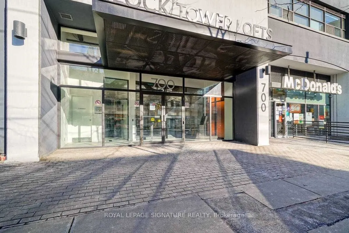 700 King Street W #1005