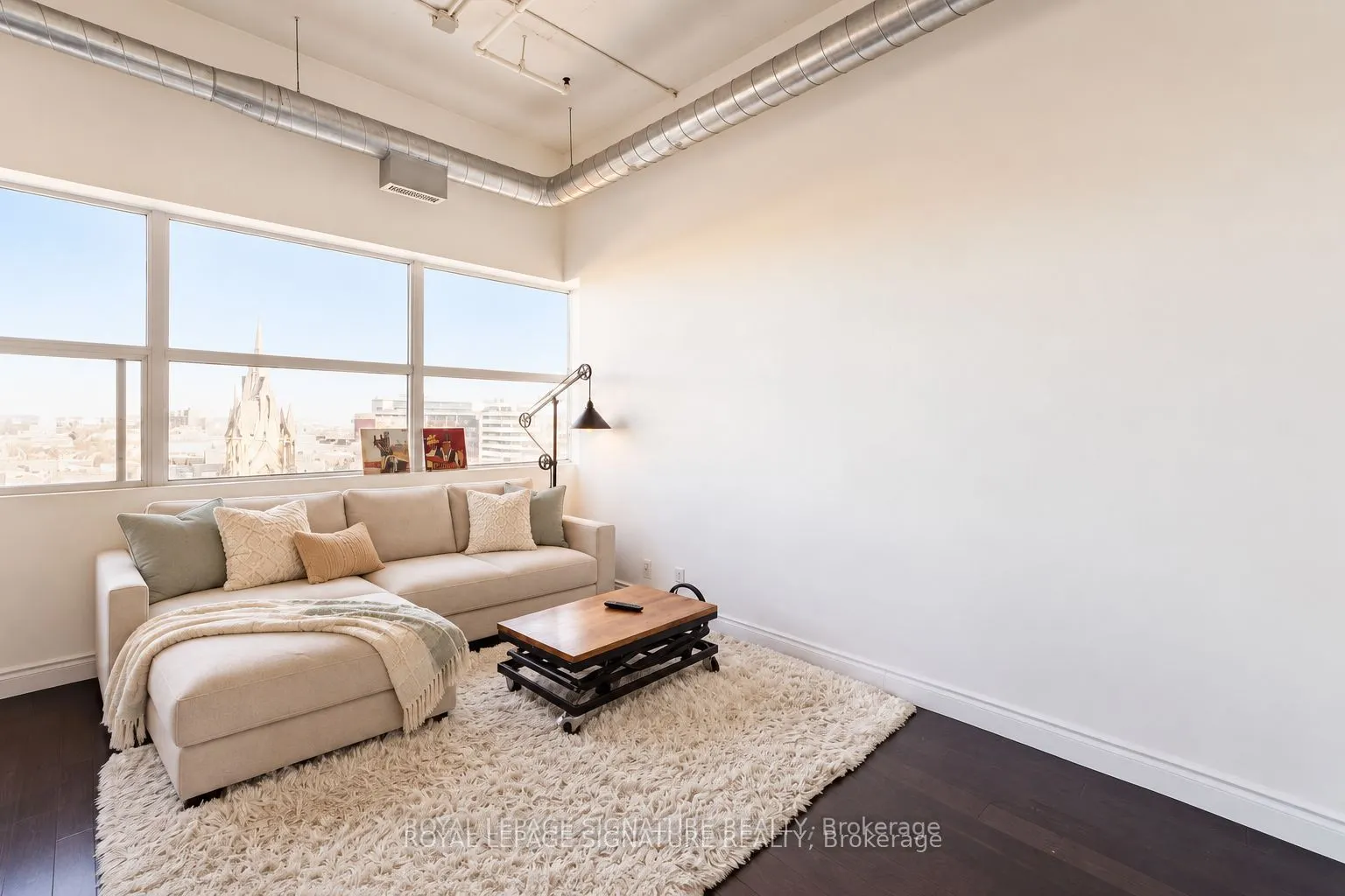 700 King Street W #1005