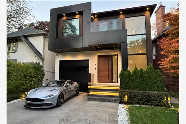 4 Douglas Crescent