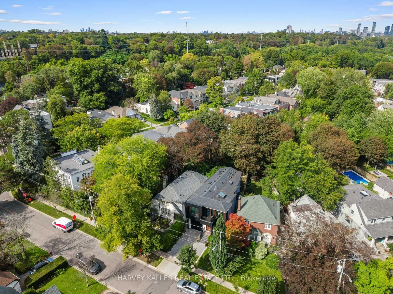 4 Douglas Crescent