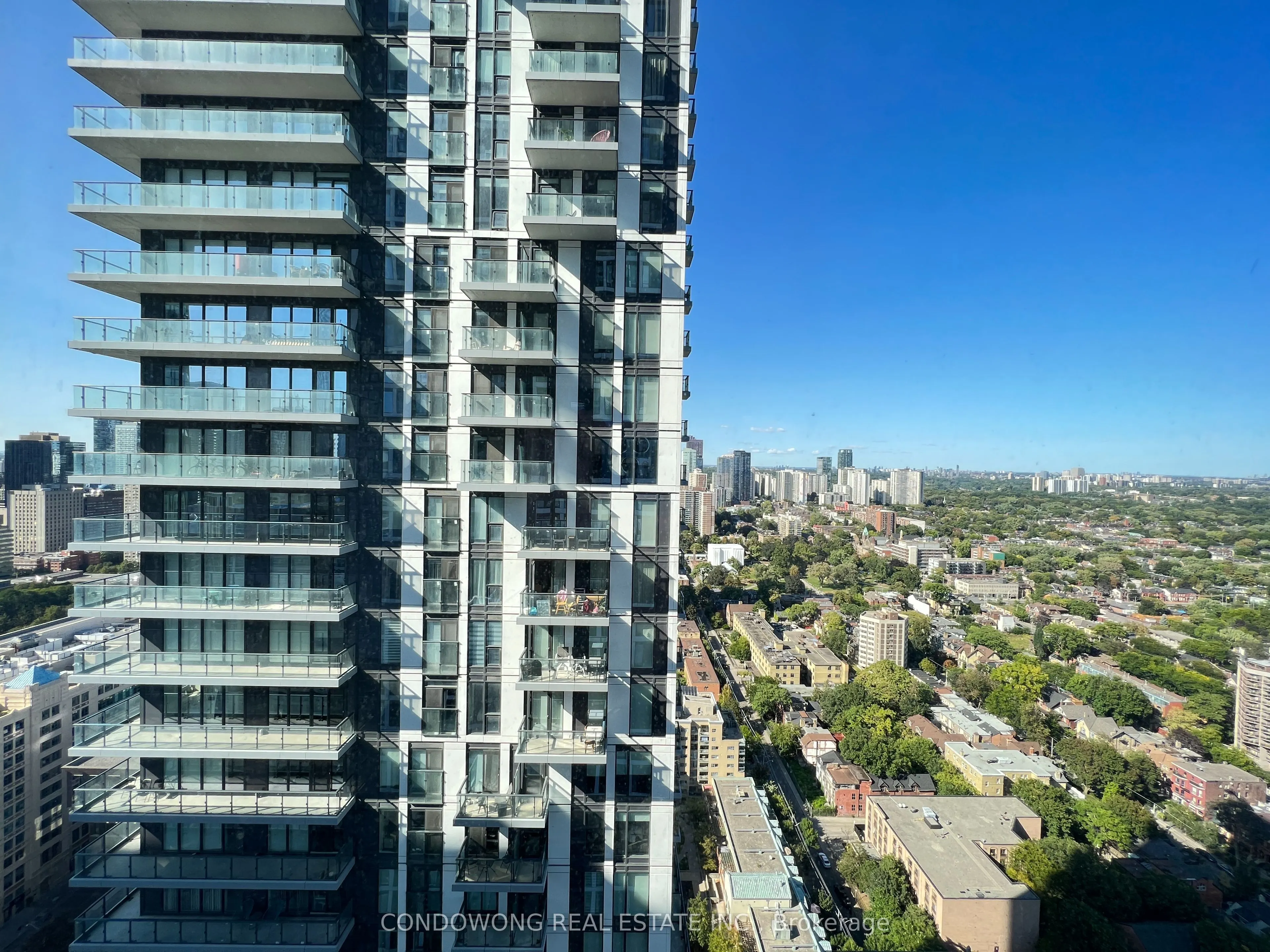 181 Dundas Street E #4101