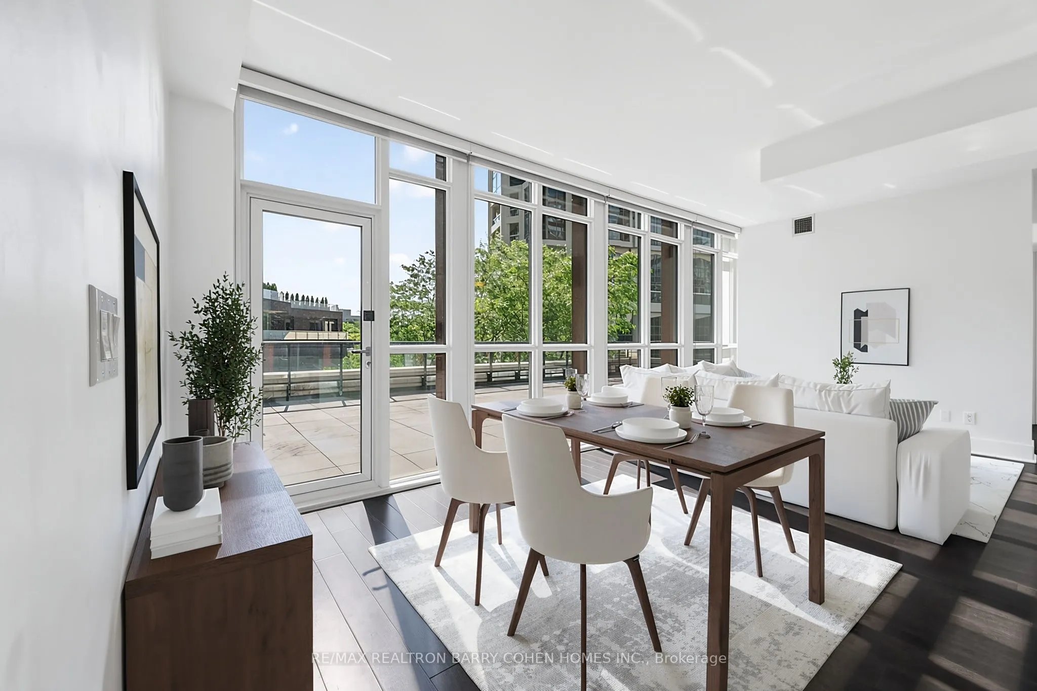 32 Davenport Road #303