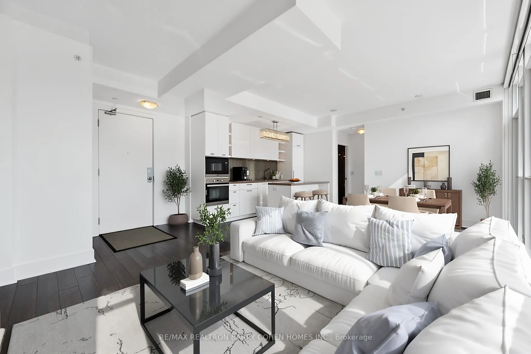 32 Davenport Road #303