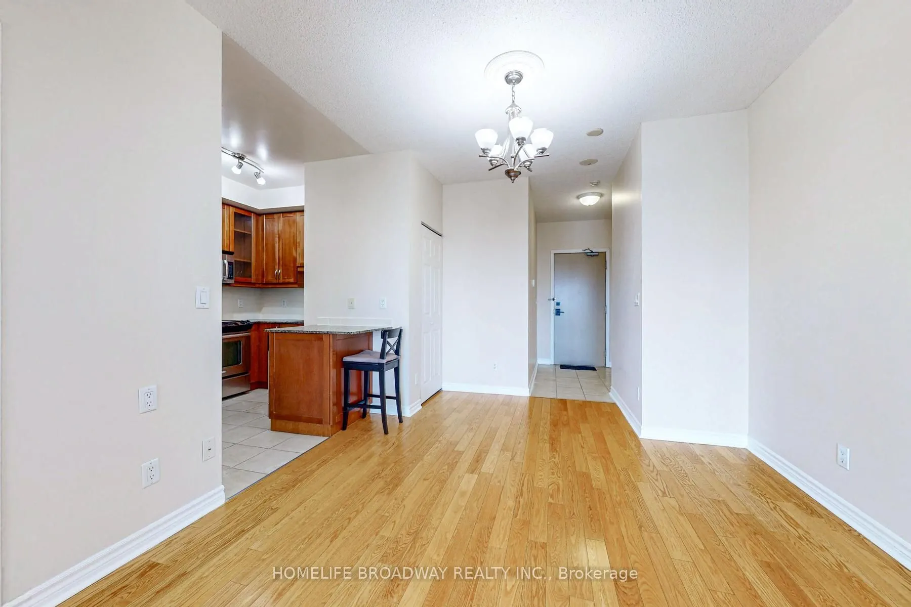 18 Holmes Avenue #2215