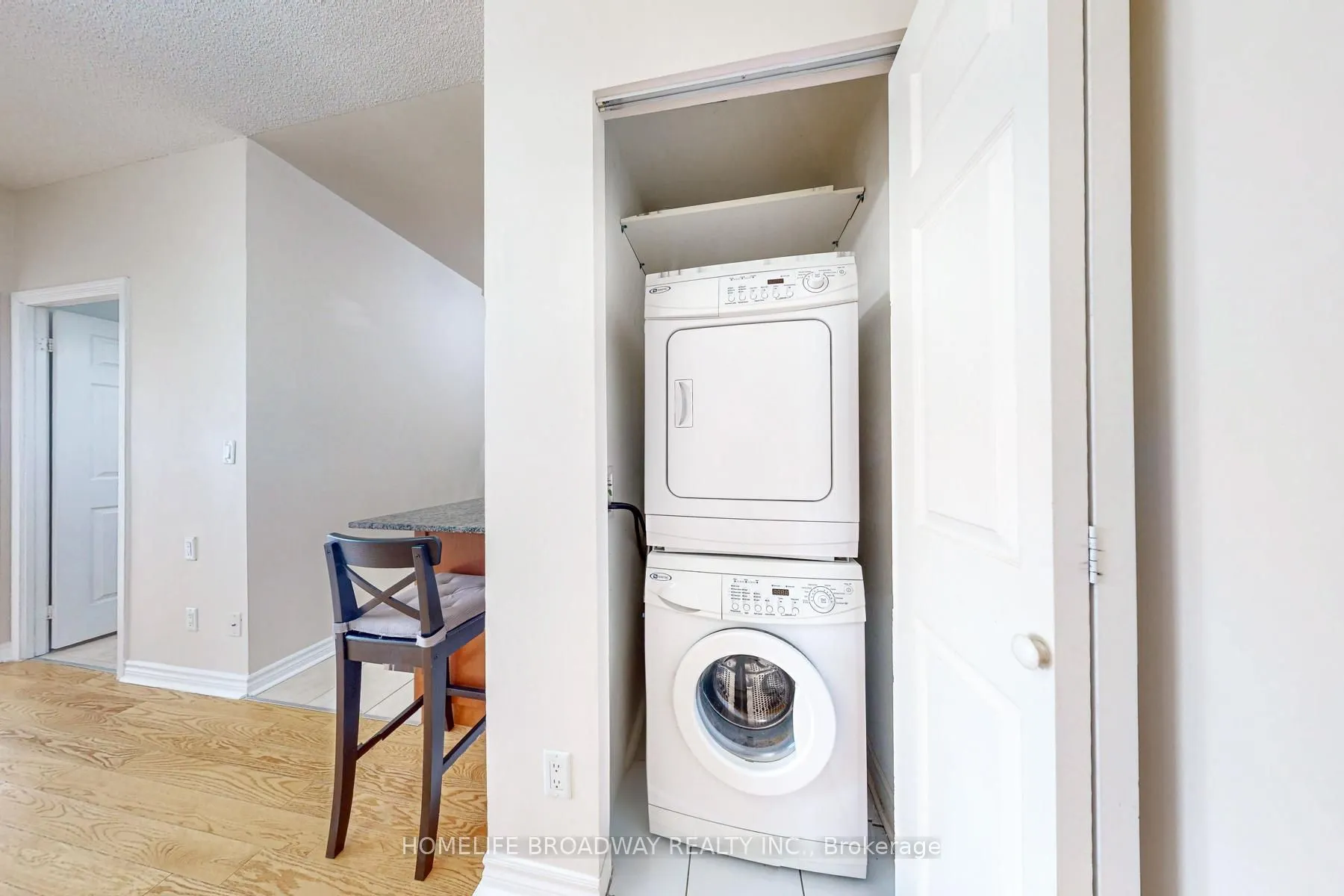 18 Holmes Avenue #2215